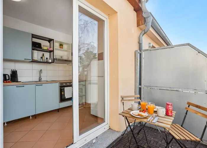 Larooms - Np24 - 2 - 4 Betten - Waschmaschine - Parkplatz - Balkon Apartmán *