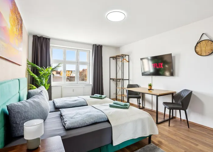 Larooms - Nulandt#4, Zentrale Lage, Tolle Anbindung Merseburg